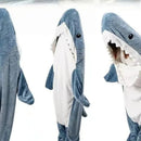 🦈 Shark Blanket Hoodie – Conforto com uma mordidela divertida!
